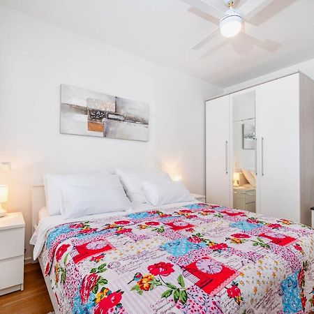 Ap Stella, Center Of Zadar, 2Br, Parking Leilighet Eksteriør bilde